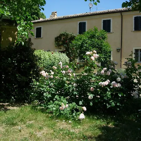 Casa Ezelina Bed & Breakfast 3*