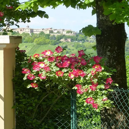 Casa Ezelina Bed & Breakfast 3*