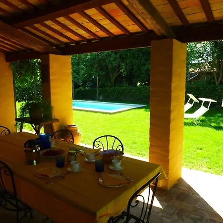 Bed & Breakfast Casa Ezelina 3*