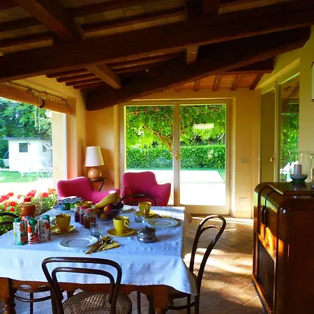 Casa Ezelina 3* Pesaro